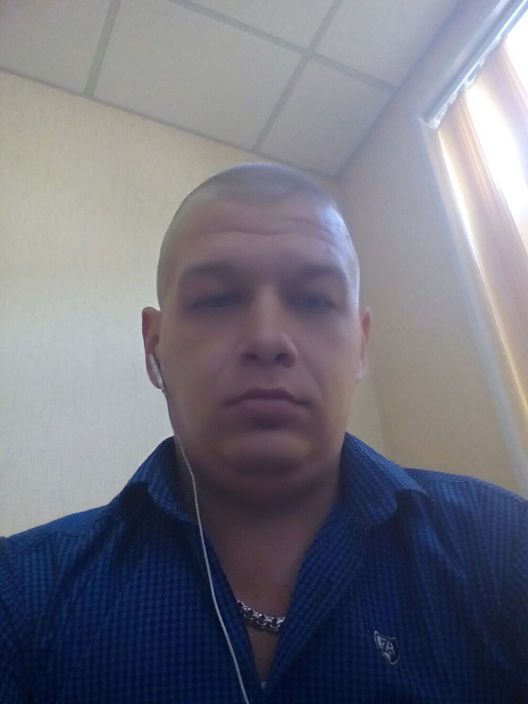 Это я