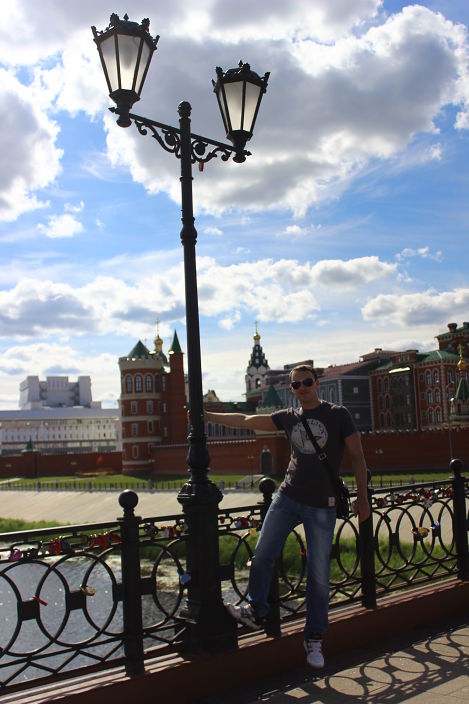 снова я