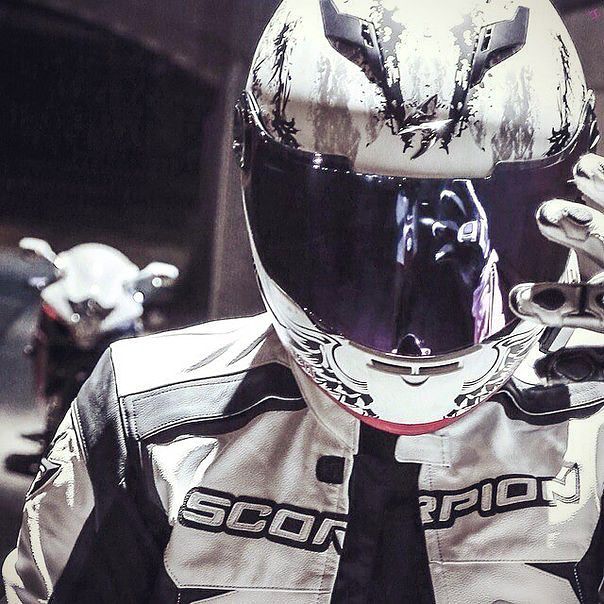 яю......................