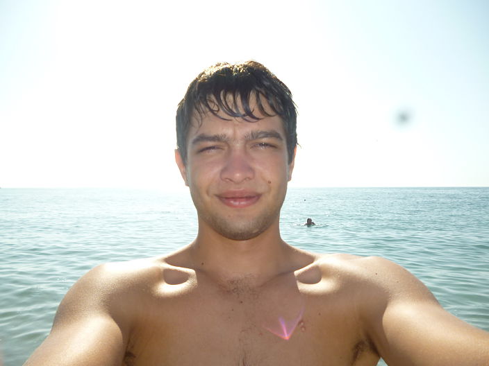 на море