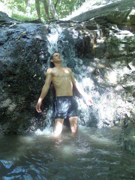 миниводопад