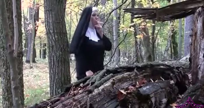 smoking nun