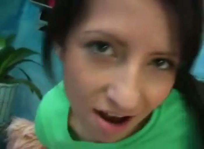 Очаровательная Виктория Роуз